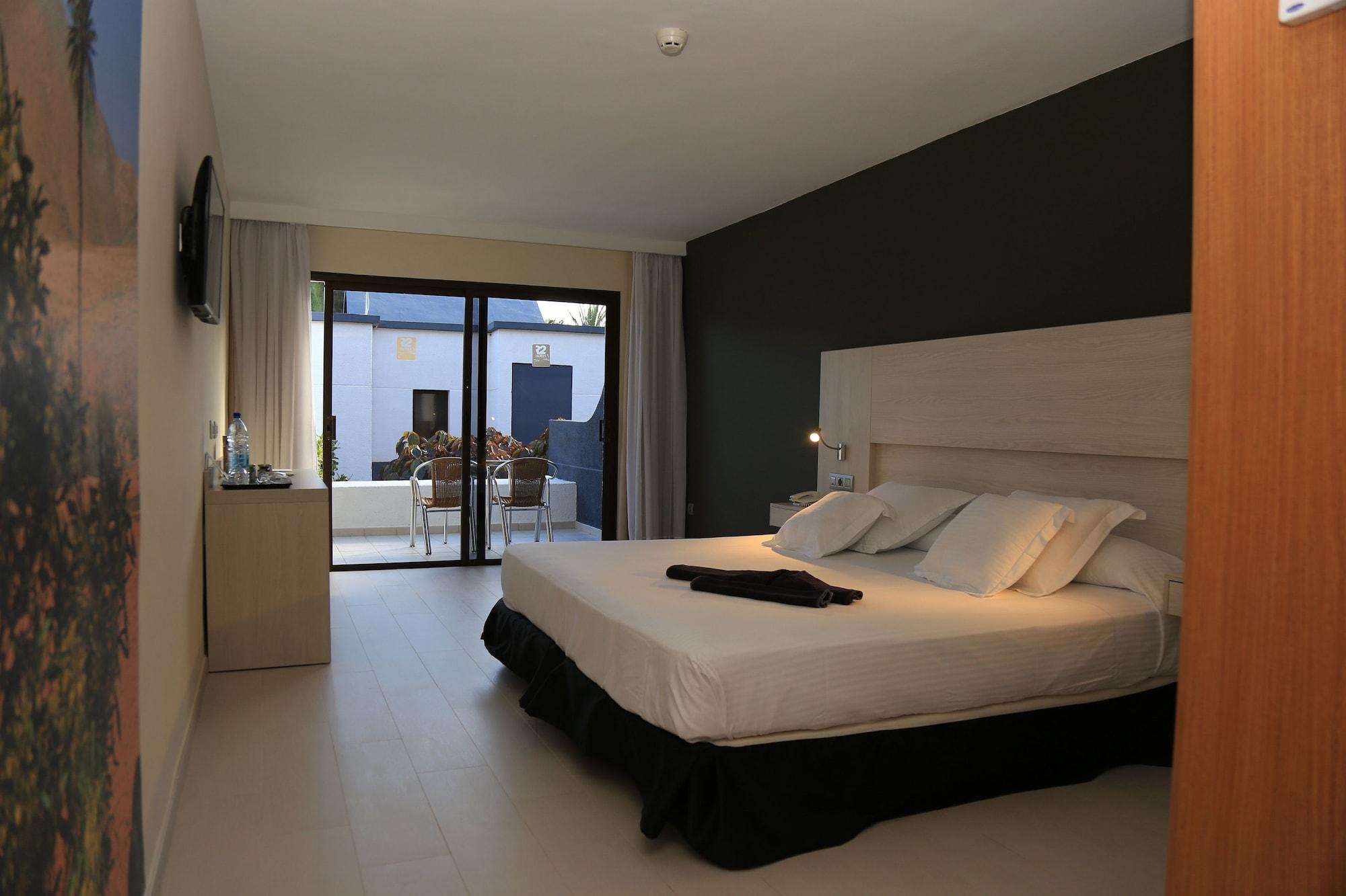 R2 Romantic Fantasia Dreams & Suites Hotel (Adults Only) 타라할레호 외부 사진