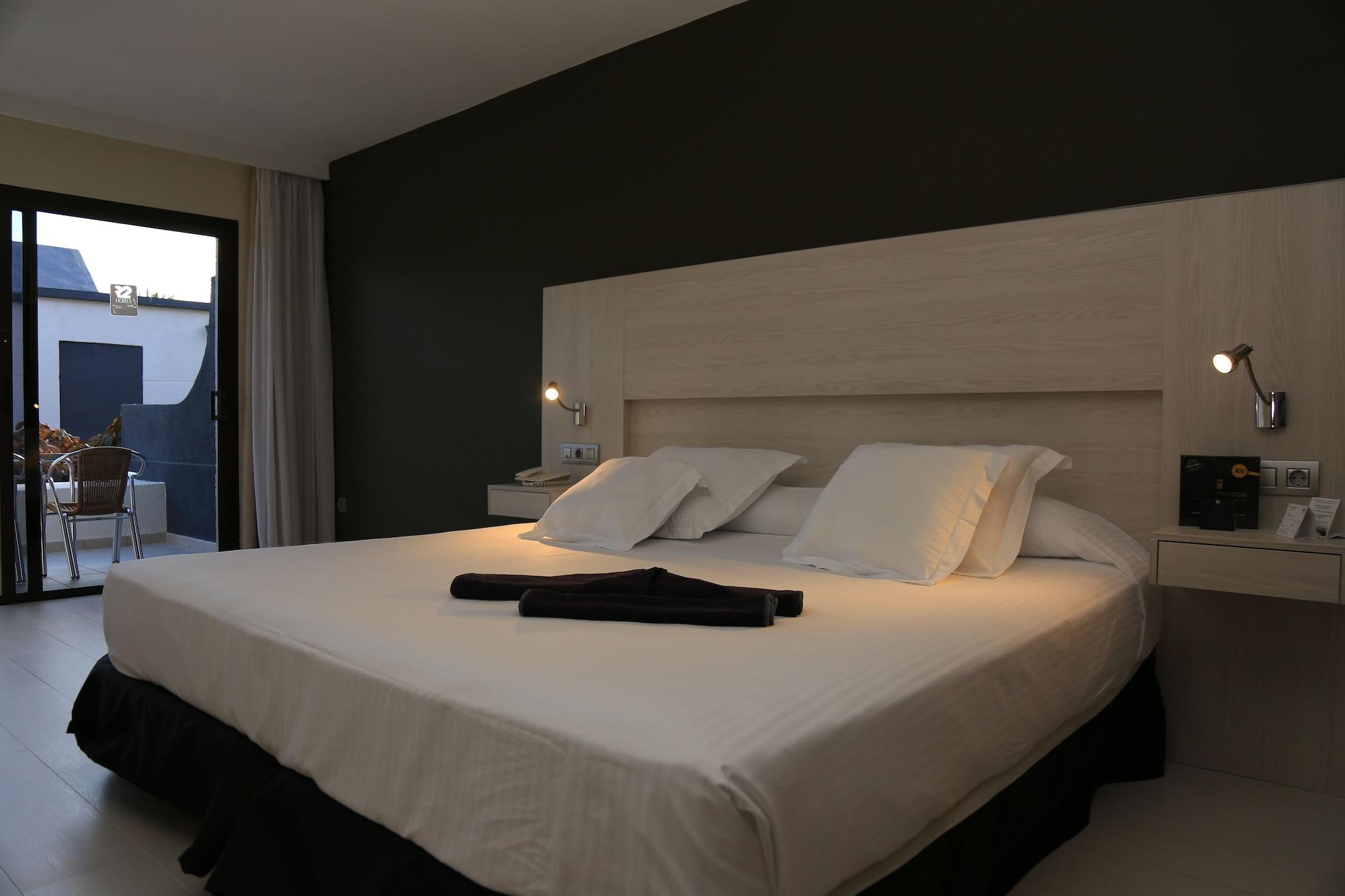 R2 Romantic Fantasia Dreams & Suites Hotel (Adults Only) 타라할레호 외부 사진