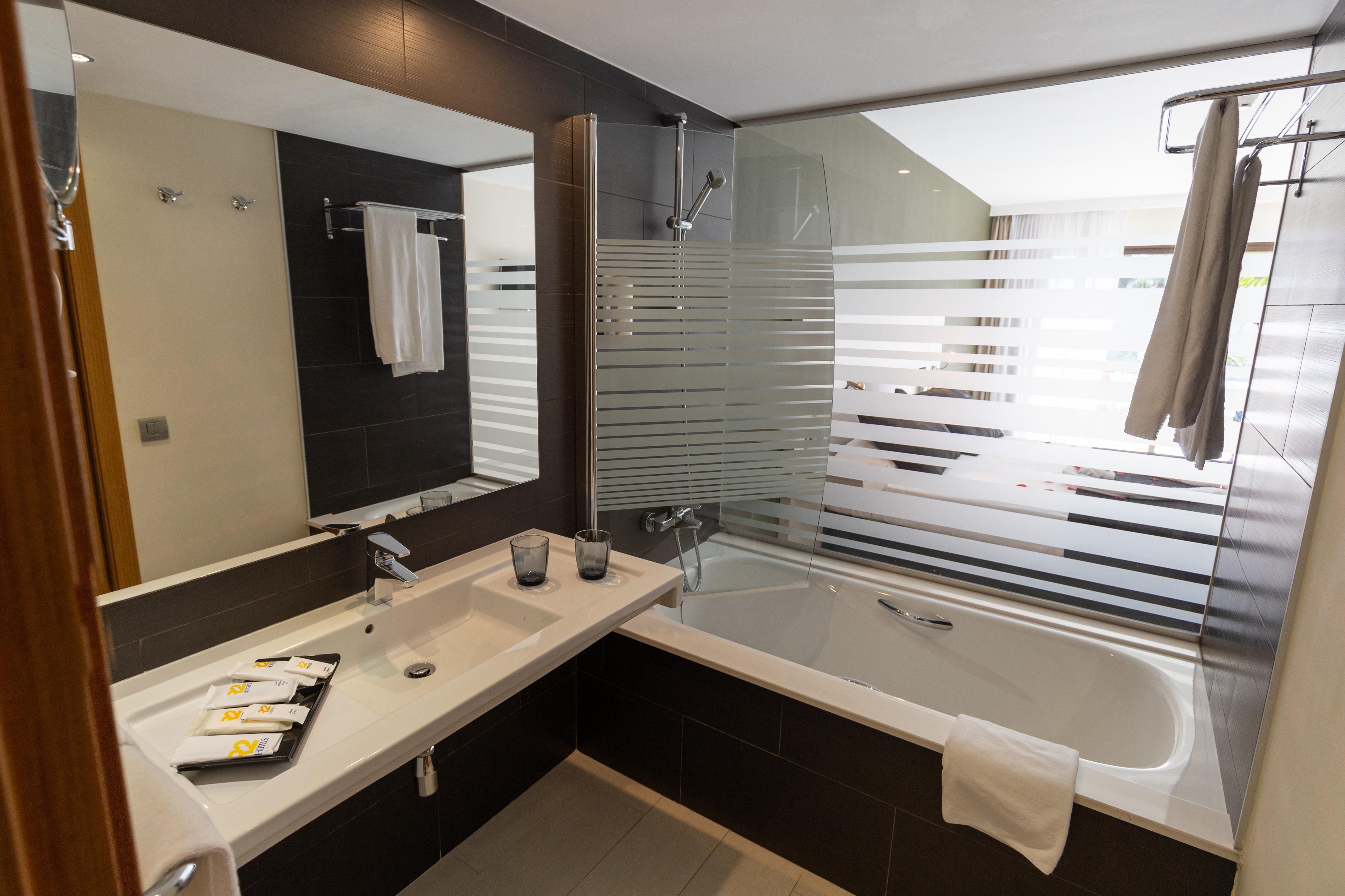 R2 Romantic Fantasia Dreams & Suites Hotel (Adults Only) 타라할레호 외부 사진
