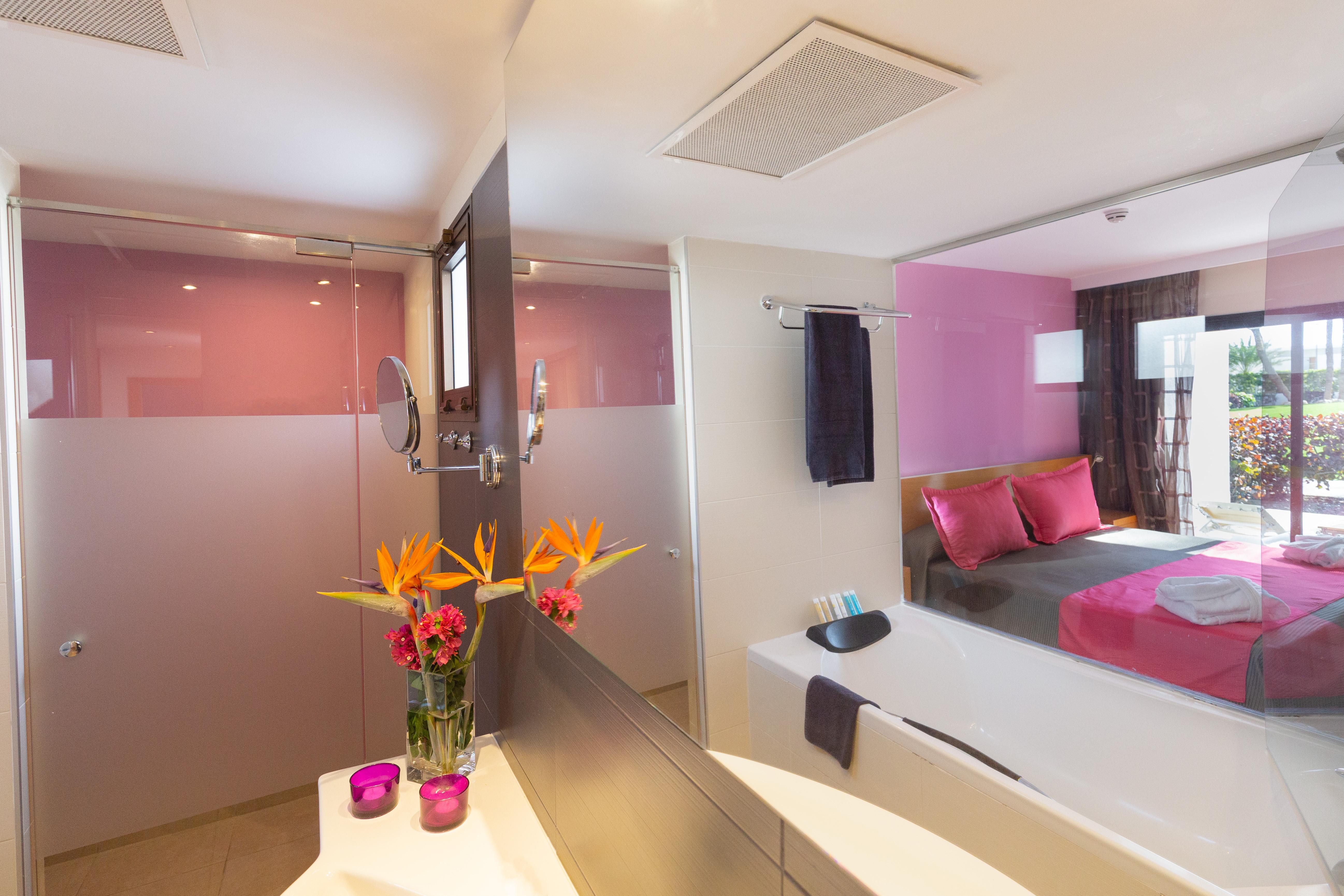 R2 Romantic Fantasia Dreams & Suites Hotel (Adults Only) 타라할레호 외부 사진